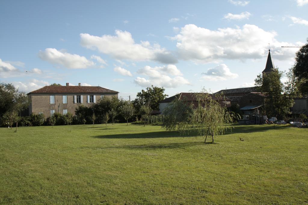 Gites De Lez Laguépie Exterior foto